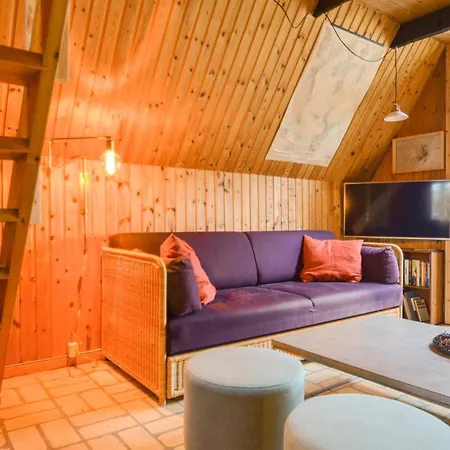 Holiday home Lovely In With House Sea View
