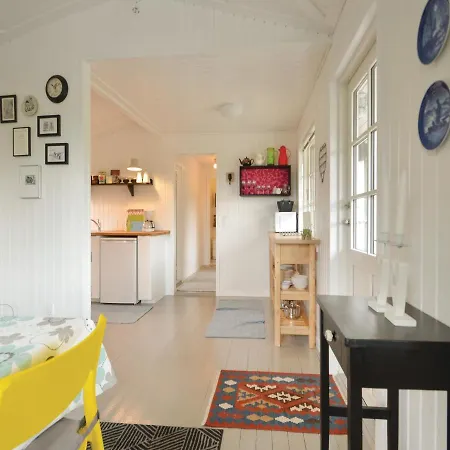 Two-bedroom Holiday In Casa de Férias *